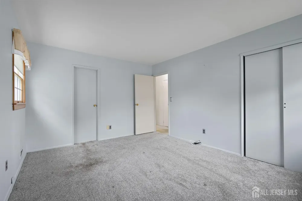 12 Sheinfine Ave, South River, NJ 08882