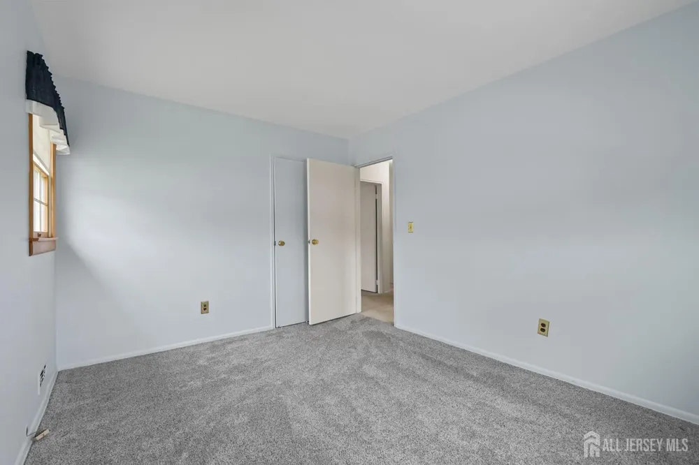 12 Sheinfine Ave, South River, NJ 08882