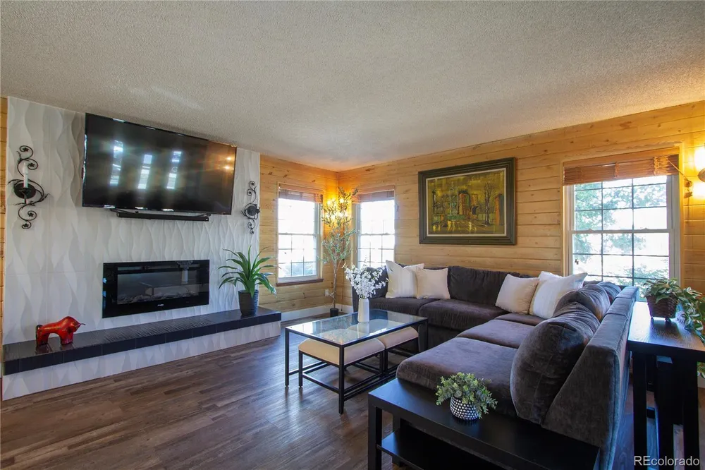4868 S Johnson St, Littleton, CO 80123