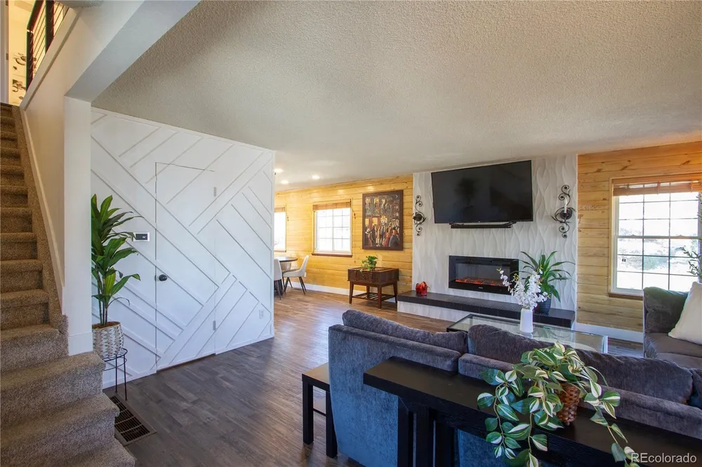 4868 S Johnson St, Littleton, CO 80123