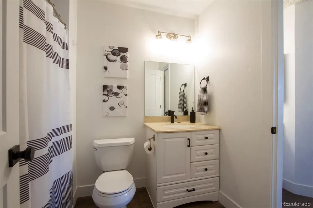 4868 S Johnson St, Littleton, CO 80123