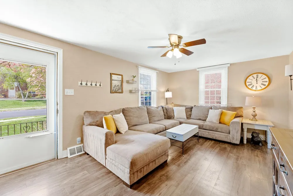 7709 Keiffer St, Philadelphia, PA 19128-3142
