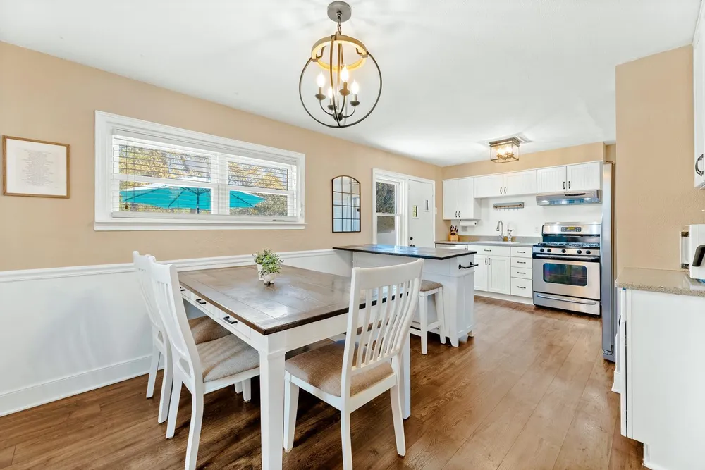 7709 Keiffer St, Philadelphia, PA 19128-3142