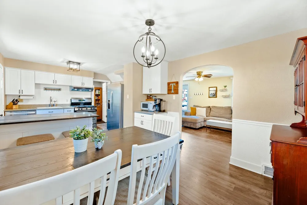 7709 Keiffer St, Philadelphia, PA 19128-3142