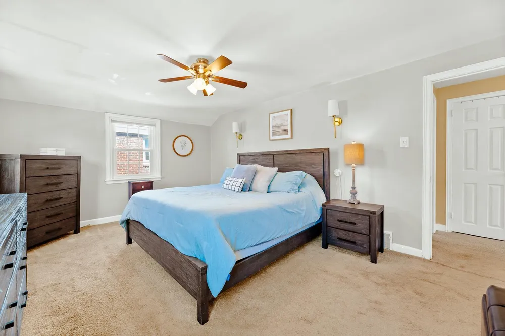7709 Keiffer St, Philadelphia, PA 19128-3142