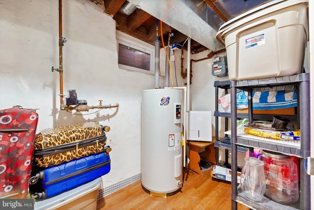 7709 Keiffer St, Philadelphia, PA 19128-3142