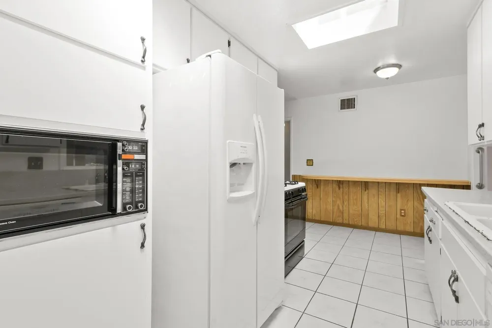 877 Alveda Ave, El Cajon, CA 92019
