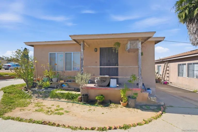 5242 Imperial Ave, San Diego, CA 92114