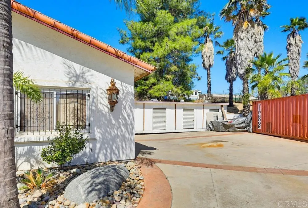 11115 Pinehurst Dr, Lakeside, CA 92040