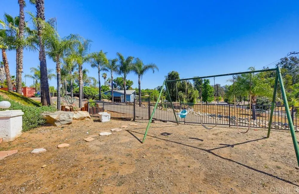 11115 Pinehurst Dr, Lakeside, CA 92040
