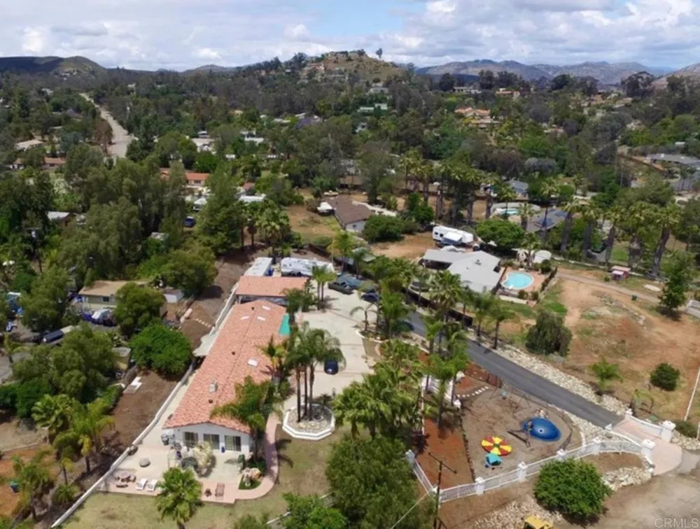 11115 Pinehurst Dr, Lakeside, CA 92040