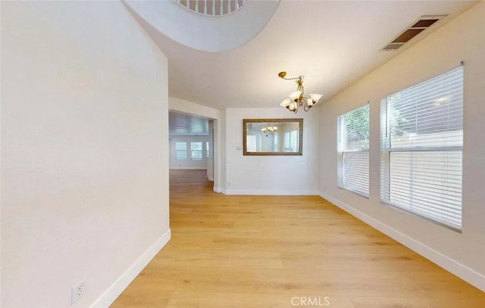 19 Sorbonne St, Westminster, CA 92683