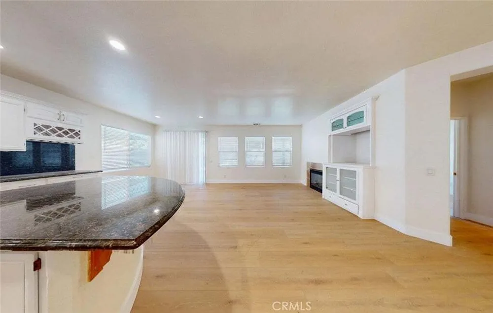 19 Sorbonne St, Westminster, CA 92683