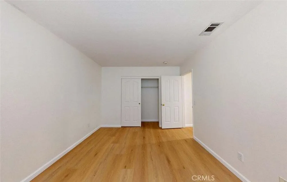 19 Sorbonne St, Westminster, CA 92683