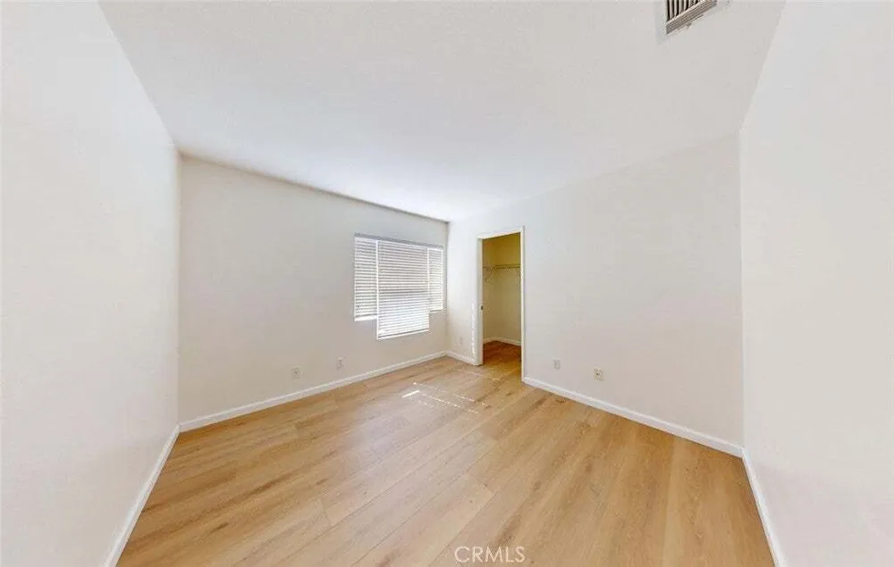 19 Sorbonne St, Westminster, CA 92683