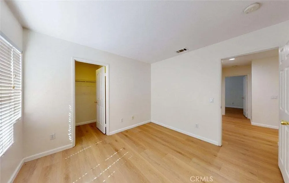 19 Sorbonne St, Westminster, CA 92683