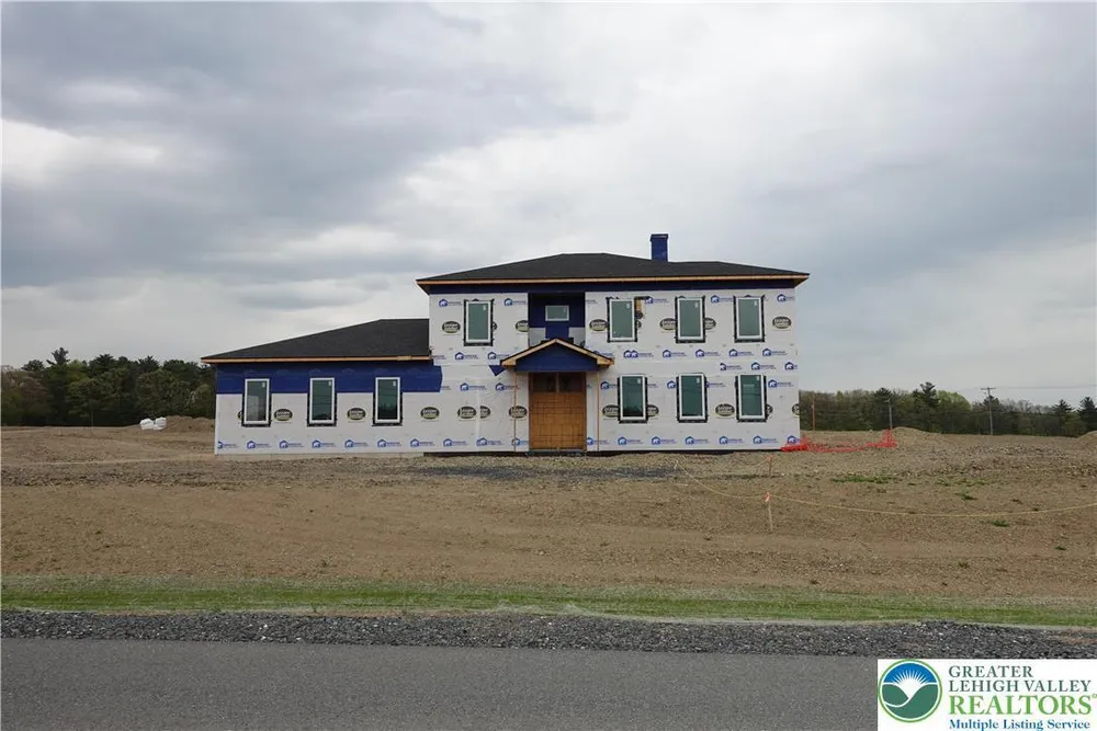 Hamlet Circle, Mechanicsburg, PA 17050