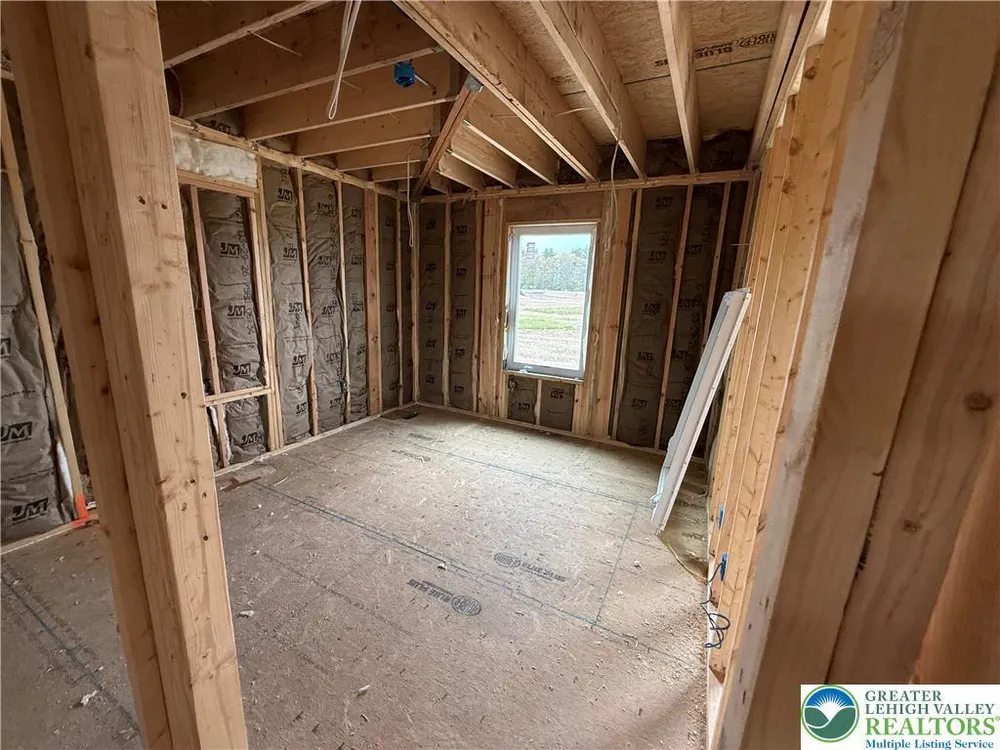 Hamlet Circle, Mechanicsburg, PA 17050