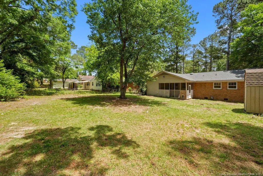621 Ashboro St, Fayetteville, NC 28311