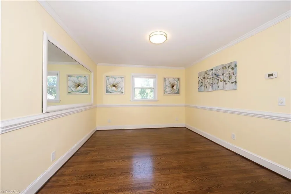 590 N Peace Haven Rd, Winston-Salem, NC 27104