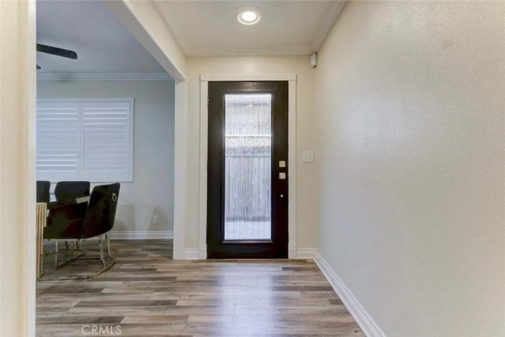 8227 Grenoble St, Sunland, CA 91040