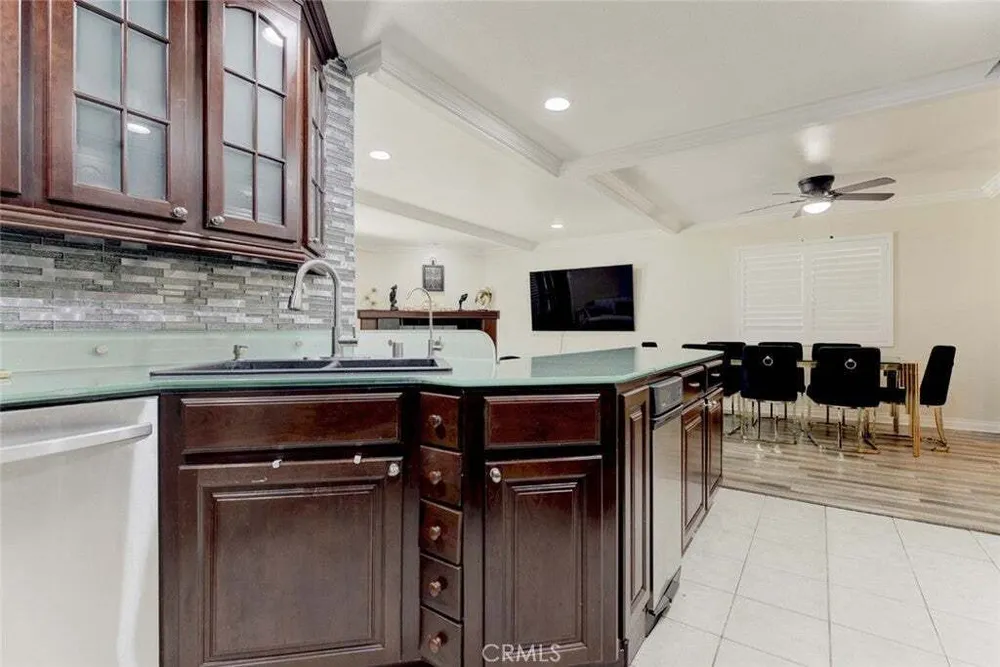 8227 Grenoble St, Sunland, CA 91040
