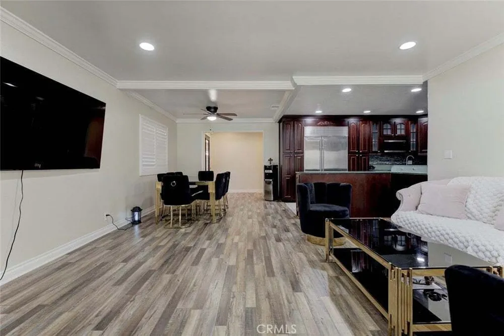 8227 Grenoble St, Sunland, CA 91040