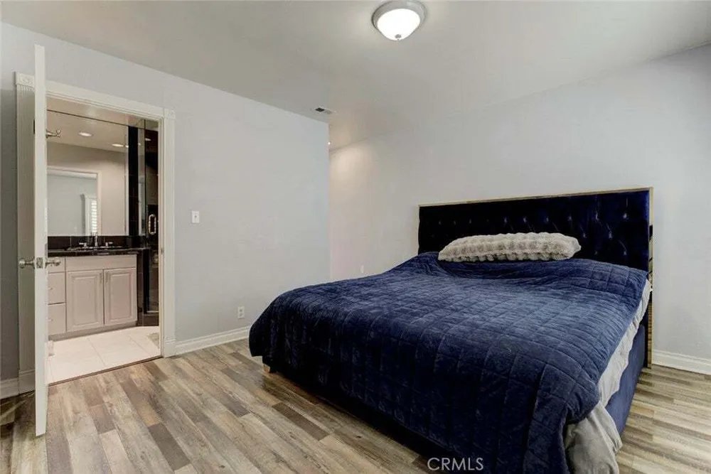 8227 Grenoble St, Sunland, CA 91040