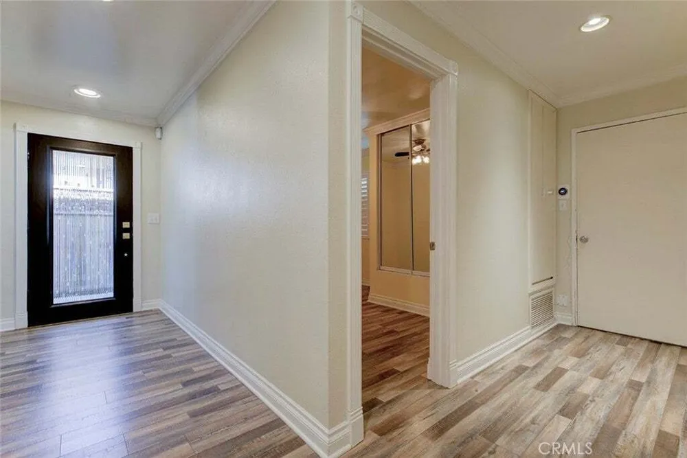 8227 Grenoble St, Sunland, CA 91040
