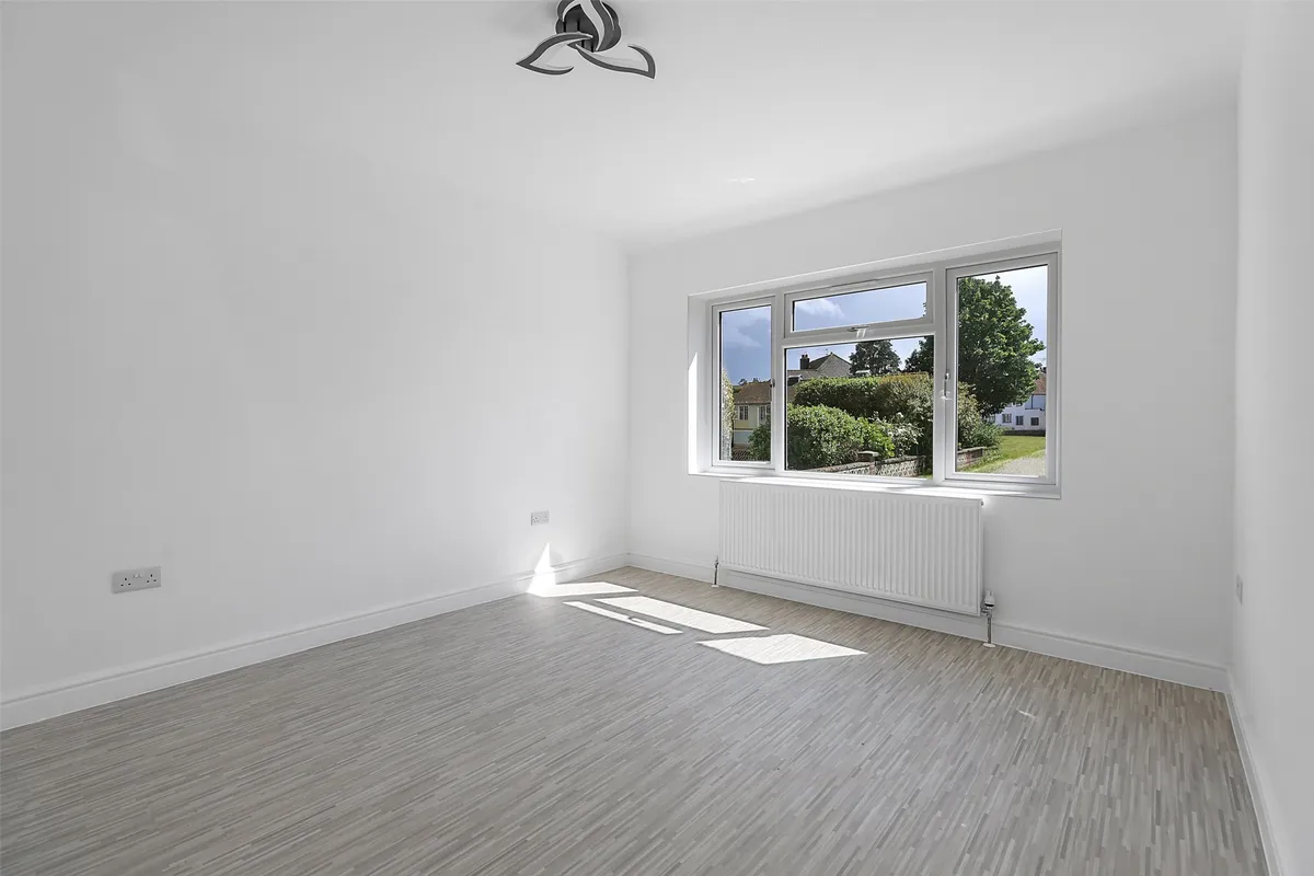 By Pass Road, Leatherhead, Surrey, KT22