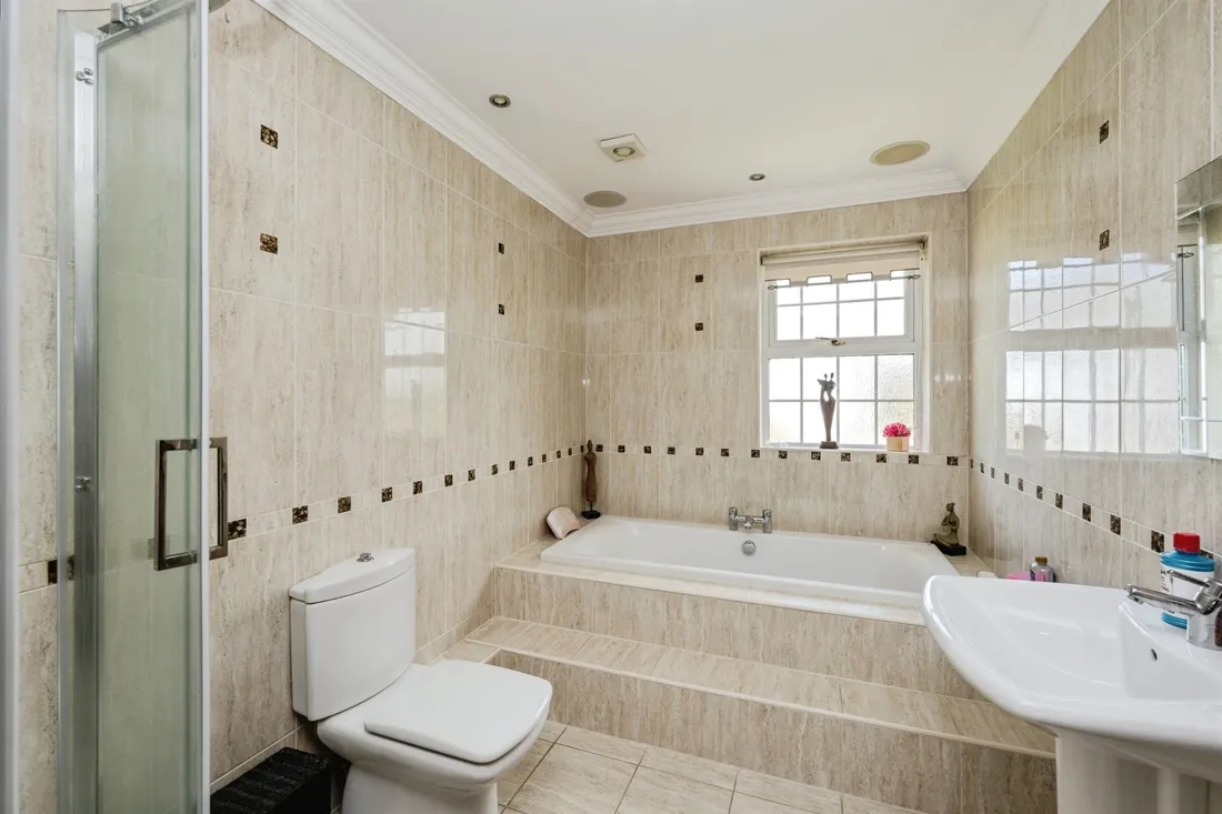 Property photo 31