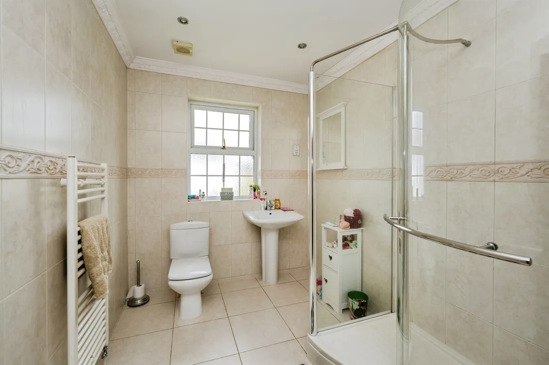 Property photo 32