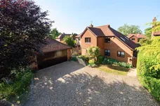 Kinghorn Park, Maidenhead, SL6 photo 1