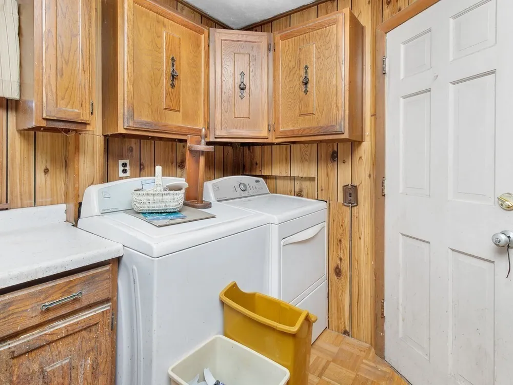 51 Farwell St, Waltham, MA 02453