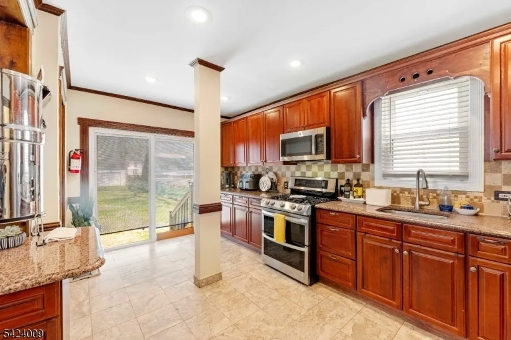 15 Melrose Terrace, Elizabeth, NJ 07208