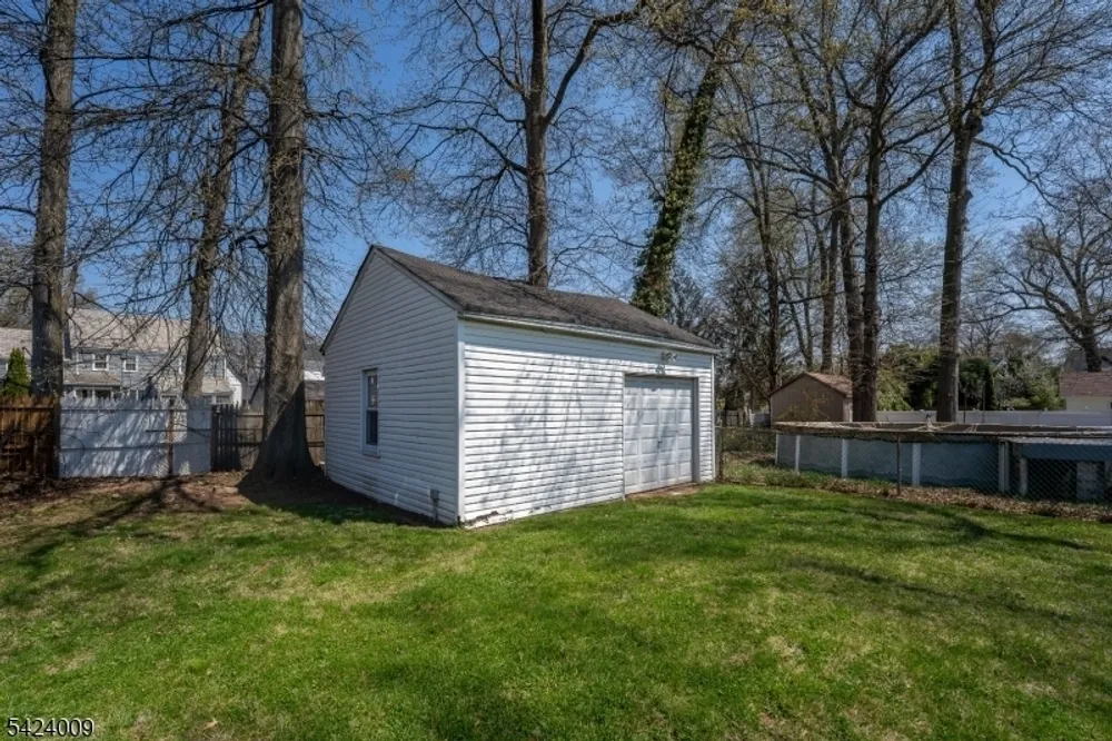 15 Melrose Terrace, Elizabeth, NJ 07208