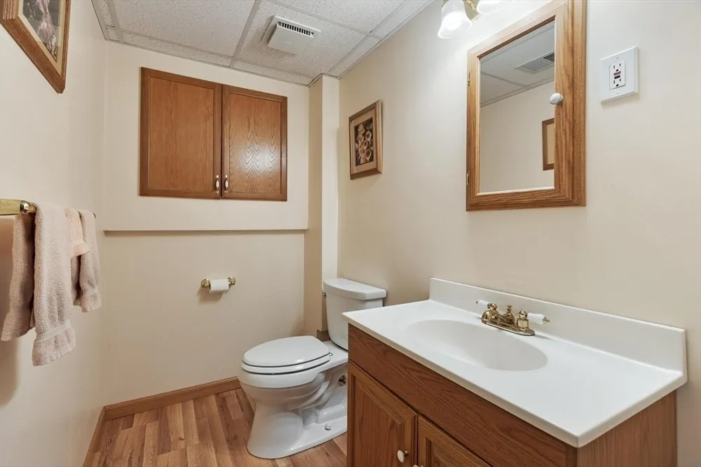 44 Patten Rd, Westford, MA 01886
