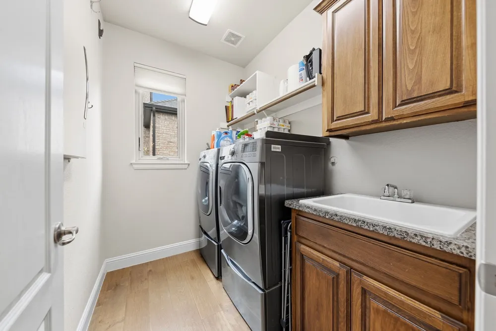 7989 Bishop Dr, Frisco, TX 75036