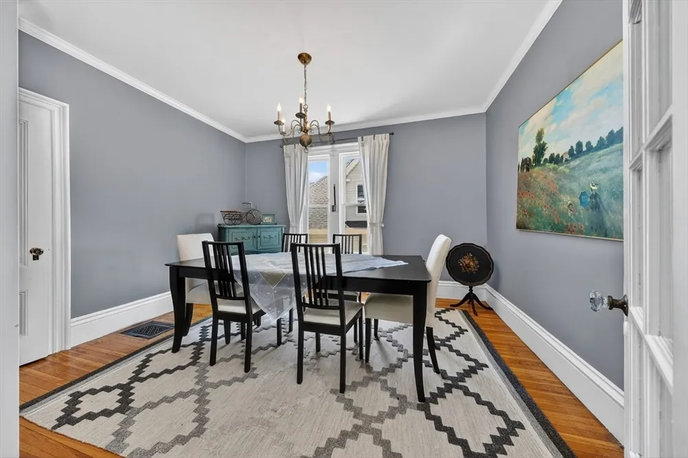 125 Lincoln Ave, Quincy, MA 02170