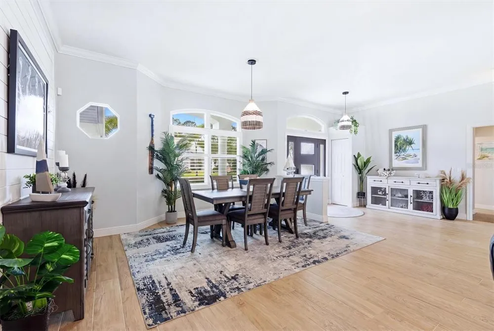 6611 Peach Tree Creek Rd, Bradenton, FL 34203