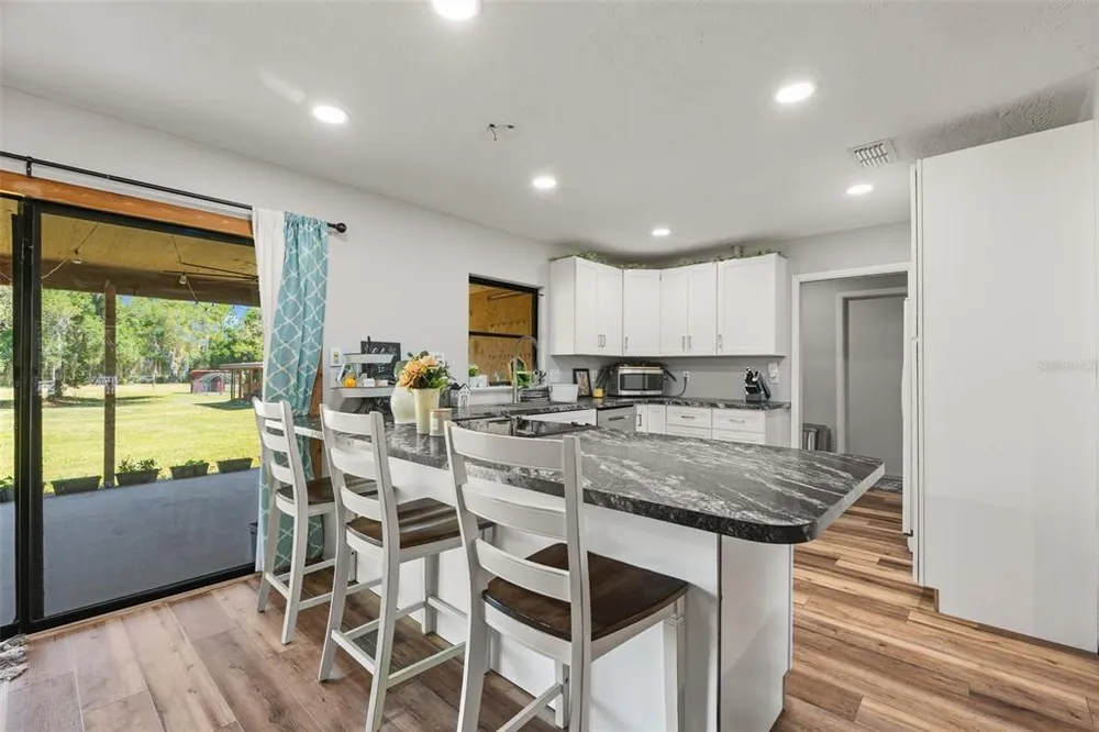 7605 Richardson Rd, Sarasota, FL 34240