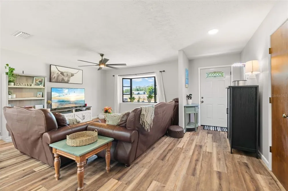 7605 Richardson Rd, Sarasota, FL 34240