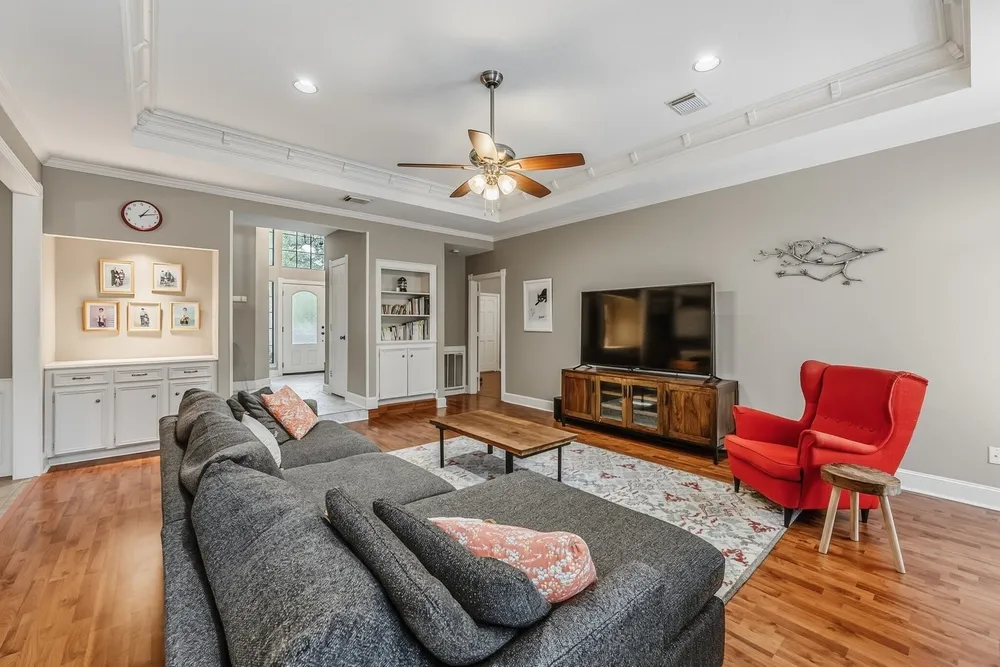 34 W Placid Hill Circle, The Woodlands, TX 77381