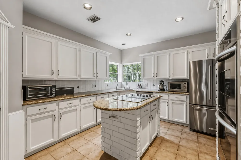 34 W Placid Hill Circle, The Woodlands, TX 77381