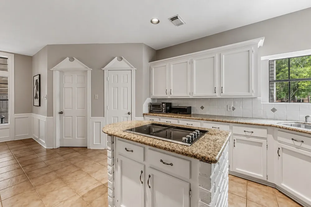34 W Placid Hill Circle, The Woodlands, TX 77381
