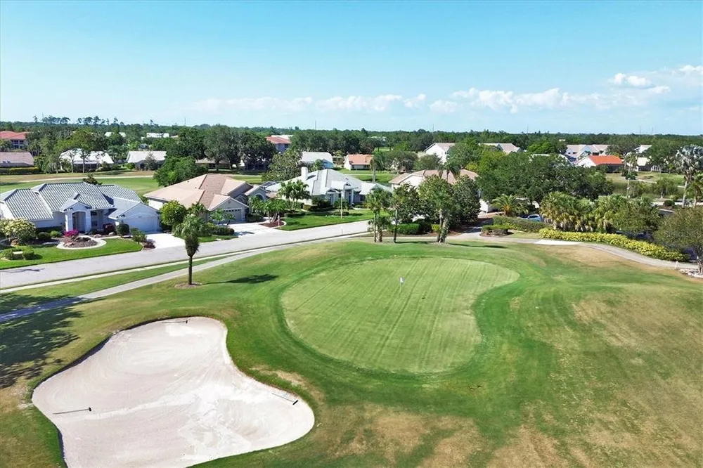 6611 Peach Tree Creek Rd, Bradenton, FL 34203