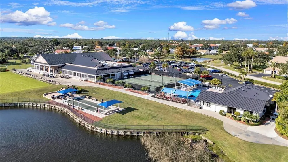 6611 Peach Tree Creek Rd, Bradenton, FL 34203