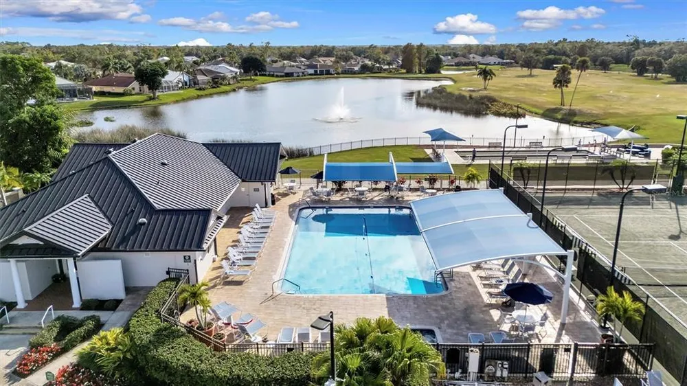6611 Peach Tree Creek Rd, Bradenton, FL 34203