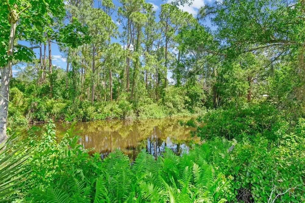 7605 Richardson Rd, Sarasota, FL 34240