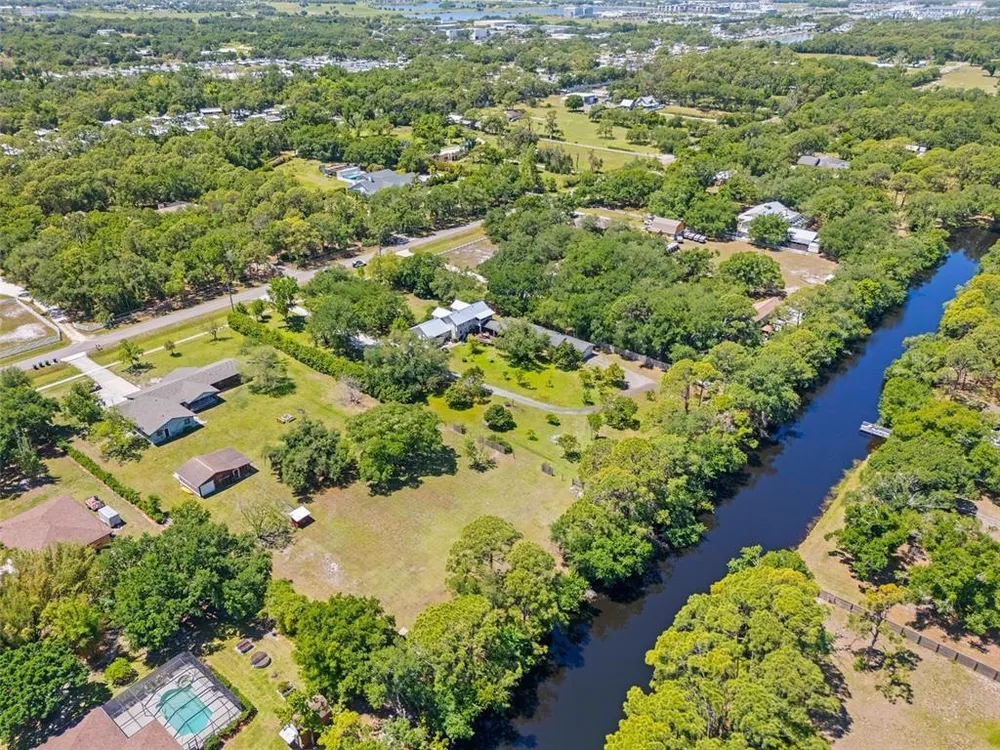 7605 Richardson Rd, Sarasota, FL 34240